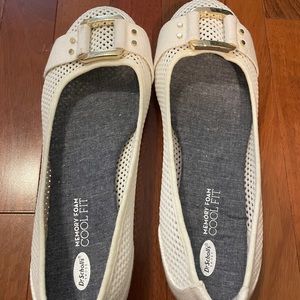 White Dr. Scholl’s flats